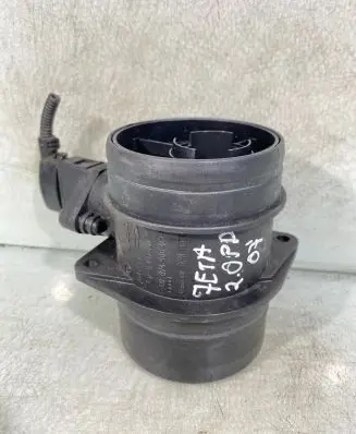 Volkswagen Jetta V Mass air flow meter 0281002461 074906461b