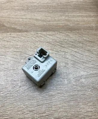 Toyota Prius (XW20) Other relay 8665220010 0689003540