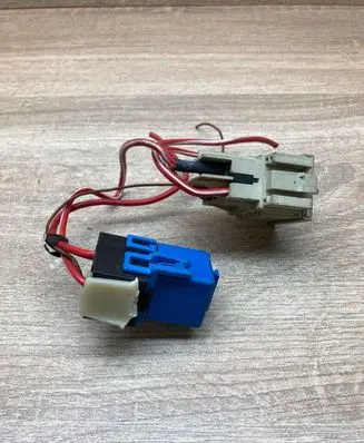 BMW 3 E46 Plug wire 1740559 8364581