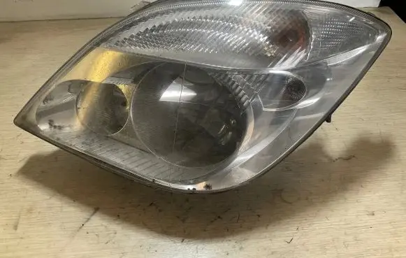 Mercedes-Benz Sprinter W906 Headlight/headlamp A9068200361 ZGS010 1LB24701203