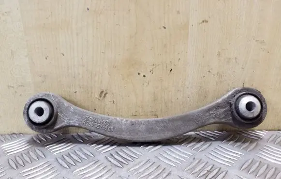 Mercedes-Benz CLS C219 Rear control arm R2303521805