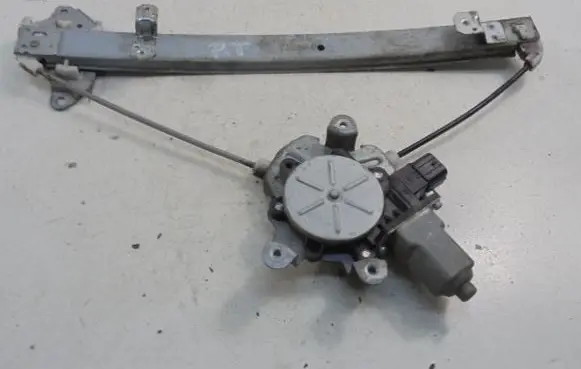 Mitsubishi Lancer VIII Rear door window regulator with motor A025