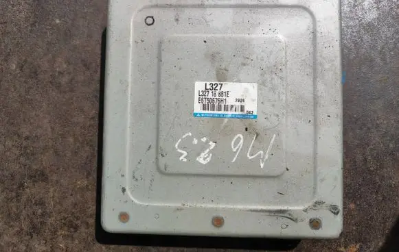 Mazda 6 Engine control unit/module L32718881E E6T50676H1