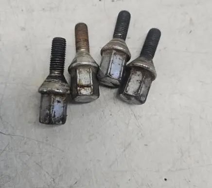 Volvo S70 V70 V70 XC Nuts/bolts 