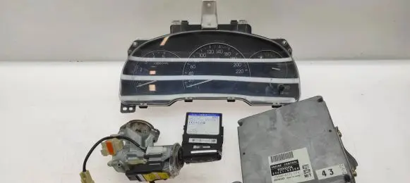 Toyota Avensis Verso Engine ECU kit and lock set 8966144300 8978044030 45020287