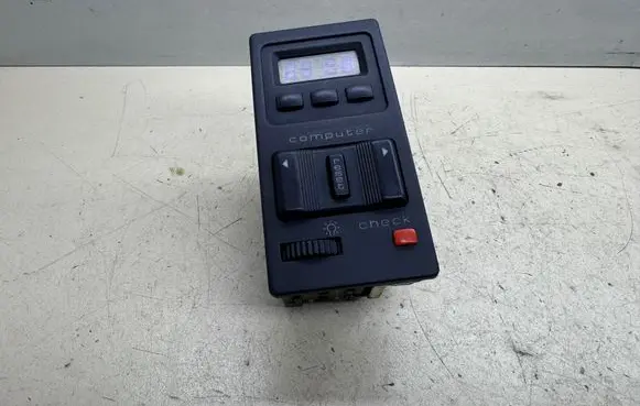 Audi 100 200 5000 C3 On-board computer control switch 447919153A 637202101