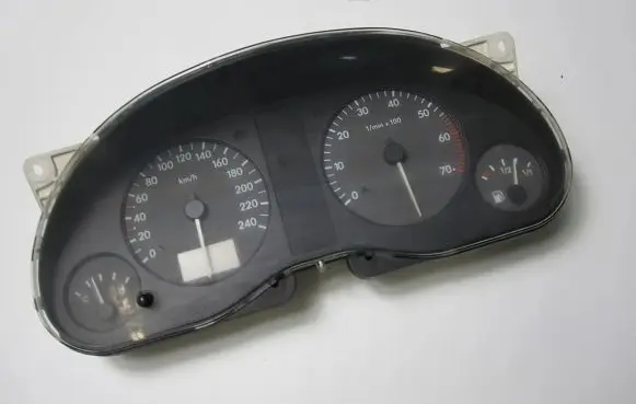 Volkswagen Sharan Speedometer (instrument cluster) 7M0919862R