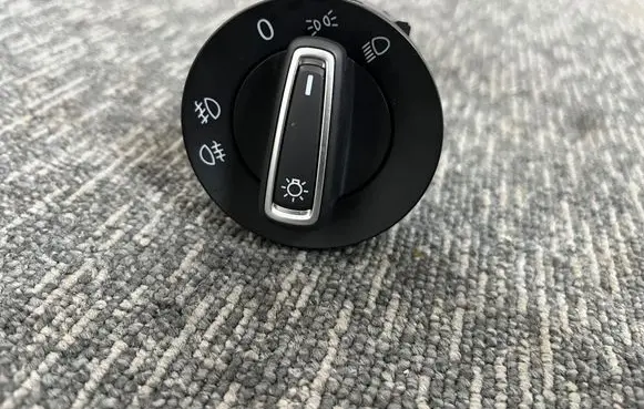 Volkswagen Polo V 6R Light switch 5G0941431AH 10112675 C33715