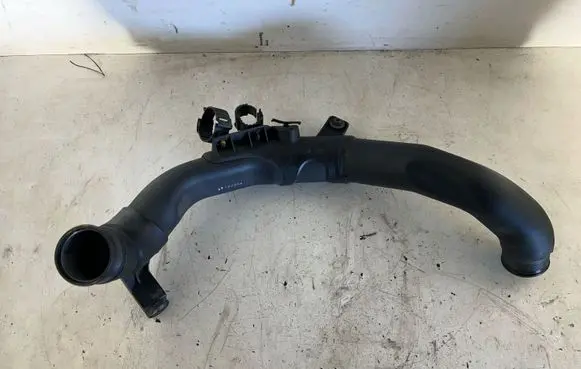 Skoda Rapid (NH) Intercooler hose/pipe 6R0145770H