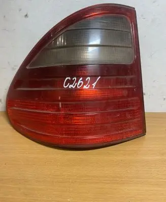 Mercedes-Benz E W210 Rear/tail lights A2108204764 C2621