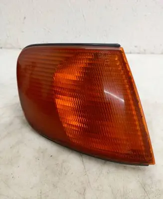 Audi 100 S4 C4 Front indicator light 137984 0152604