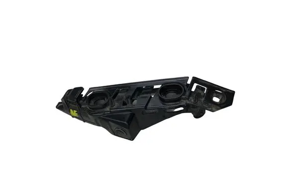 Volkswagen PASSAT B8 Front bumper mounting bracket 3G0807184B