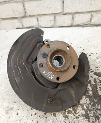 BMW X3 F25 Front wheel hub
