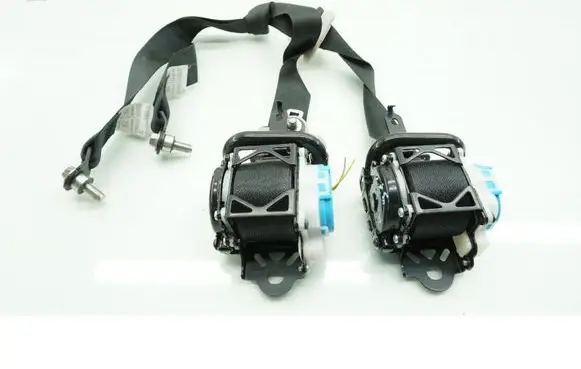 Mazda 6 Front seatbelt