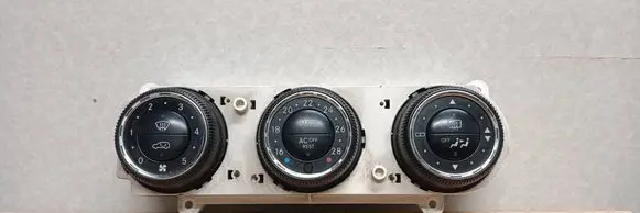 Mercedes-Benz ML W163 Climate control unit A1638204289 5HB96464302