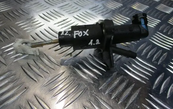 Volkswagen Fox Clutch slave cylinder 