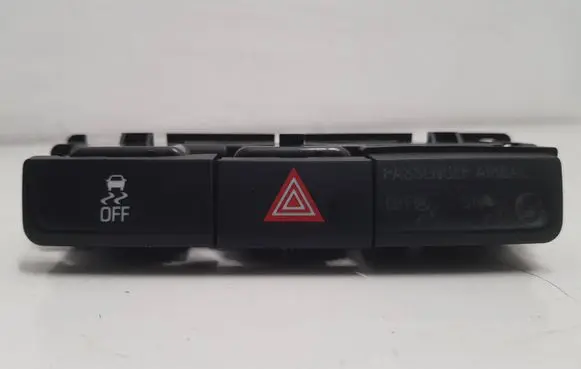 Opel Mokka Hazard light switch 95016183
