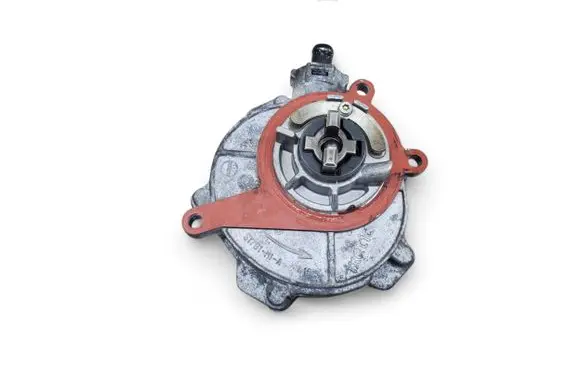 Audi Q7 4M Vacuum pump 06K145100