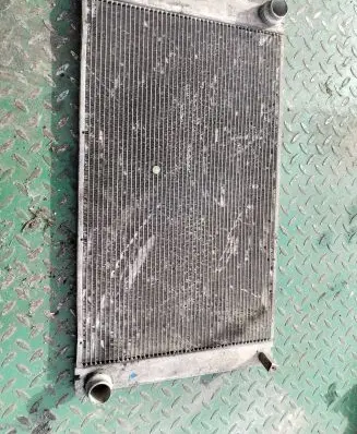 BMW 5 E60 E61 Coolant radiator 7787440 99374