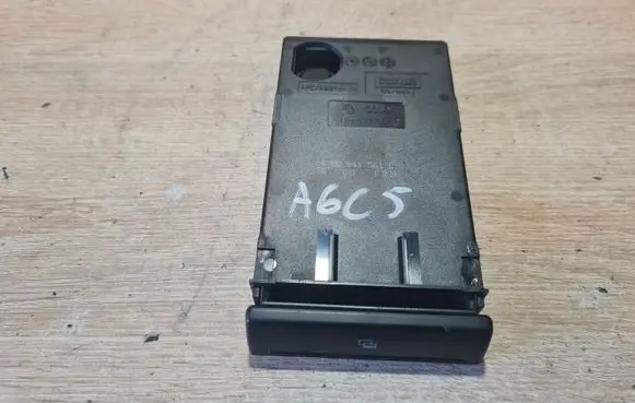 Audi A6 S6 C5 4B Dashboard storage box/compartment 4B0941561