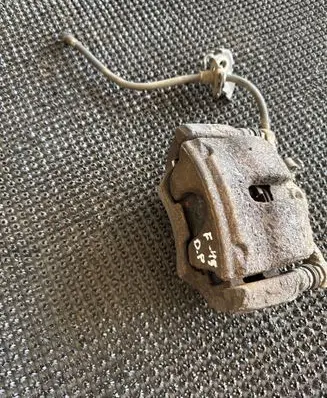 BMW 2 F45 Front brake caliper 6860266