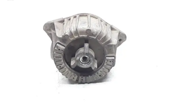 Mercedes-Benz E W212 Engine mount bracket A2122404217