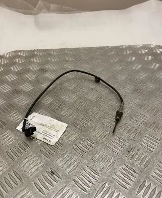 BMW 7 G11 G12 Exhaust gas temperature sensor 8595097