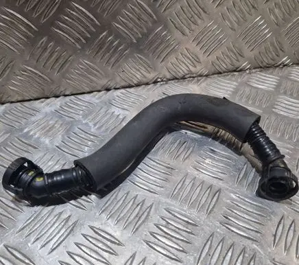 Audi A4 S4 B8 8K Breather hose/pipe 06H103221j
