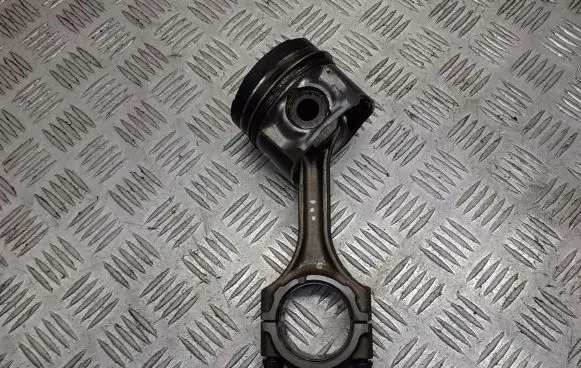 Toyota Avensis T250 Piston BRAK