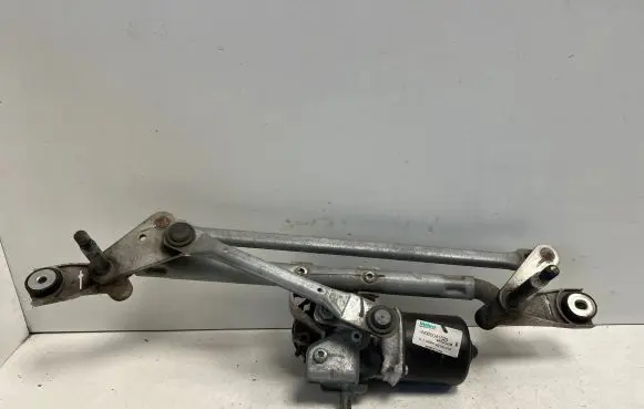 Opel Mokka Front wiper linkage and motor 95323224