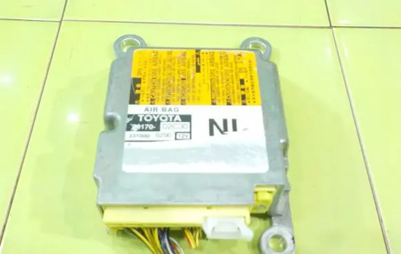 Toyota Yaris Airbag control unit/module 8917002C30