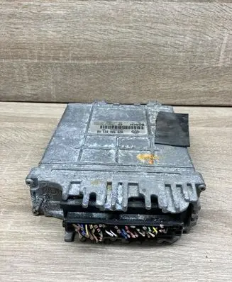 Ford Galaxy Engine control unit/module 028906021HB 0281001736