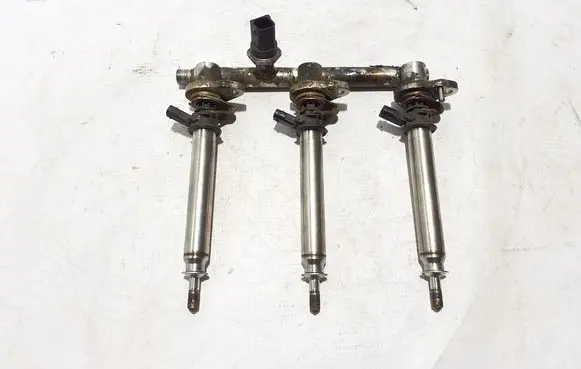 Mercedes-Benz S W223 Fuel main line pipe A2560703100