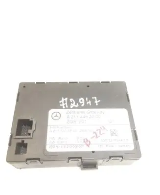 Mercedes-Benz E W211 Gateway control module A2114452000