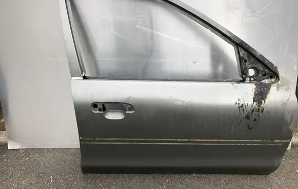 Ford Mondeo MK I Front door
