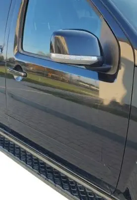 Nissan Pathfinder R51 Front door