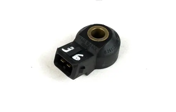 Volkswagen Golf IV Detonation knock sensor 030905377a