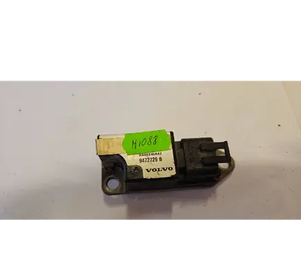 Volvo S70 V70 V70 XC Airbag deployment crash/impact sensor 9472729B