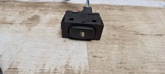 Peugeot 807 Electric window control switch 14996420XT