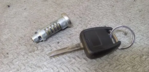Opel Vectra C Ignition lock