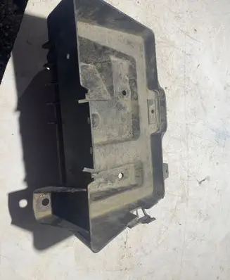 Battery box tray