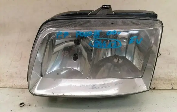 Volkswagen Jetta IV Headlight/headlamp