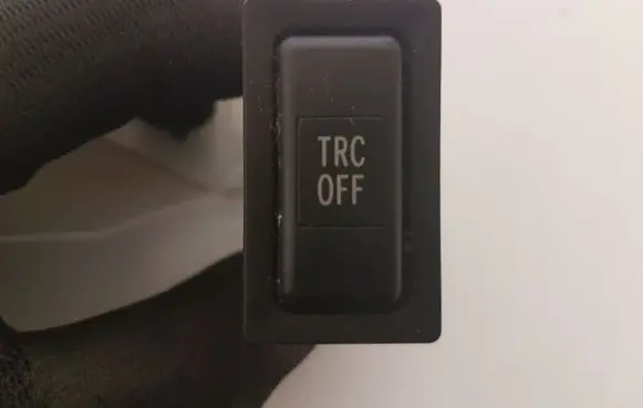 Traction control (ASR) switch