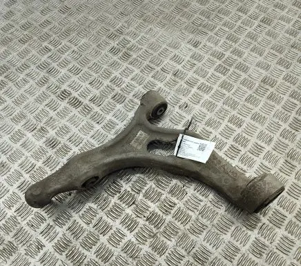 Volkswagen Touareg II Front lower control arm/wishbone 7P0407151E