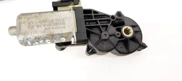 Mercedes-Benz E W211 Seat adjustment motor 0390203213