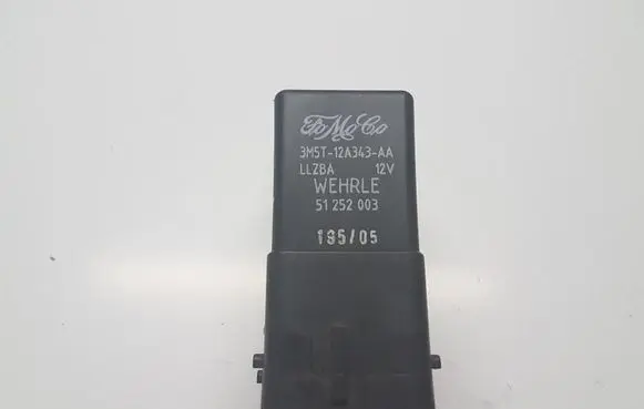 Volvo V50 Glow plug pre-heat relay 51252003