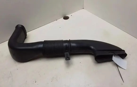 Mercedes-Benz C W204 Air intake duct part A6510903437 4011215C 0112351A