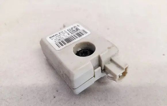 BMW 5 F10 F11 Antenna control unit 911826206 21367510