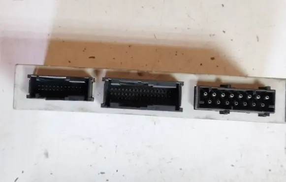 BMW 5 E39 Comfort/convenience module 689667 440001 6907662