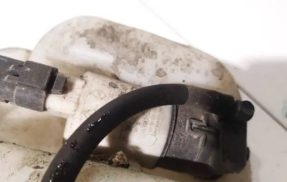 Opel Insignia A Windscreen/windshield washer pump 9641553980